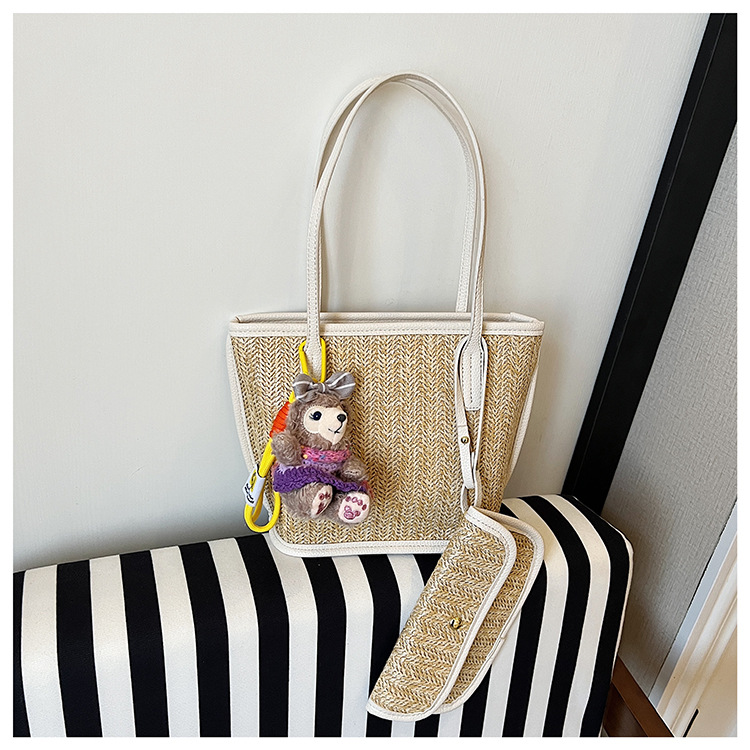 Bolso de gran capacidad para mujer 2025 verano nueva moda tejida bolso de axila de un solo hombro bolso de viaje casual image 11
