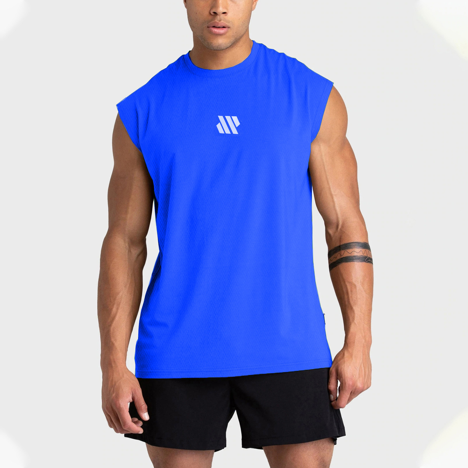 Camiseta de hombro ancho para hombres de verano chaleco de fitness de malla entrenamiento de ropa de fitness relajado chaleco de Maratón de marea de cuello redondo