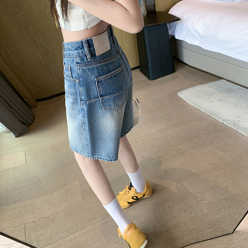 Loose High-Waisted Denim Shorts for Women, 2026 New Summer Style, Petite, Slimming, Versatile, Straight-Leg, Wide-Leg Mid-Length Shorts Loose High-Waisted Denim Shorts for Women, 2026 New Summer Style, Petite, Slimming, Versatile, Straight-Leg, Wide-Leg Mid-Length Shorts