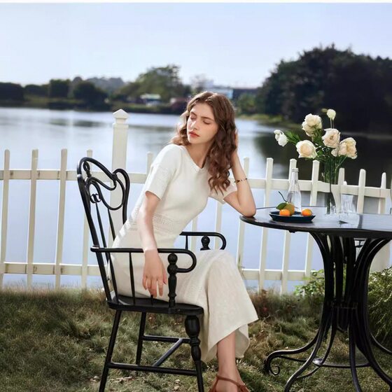 Ouri Family French White Knitted dress Women's 2024 Summer New Elegant Slim-fit Long Dress Cool Wear