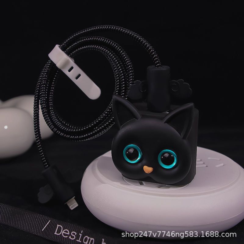 Small black cat small white cat for Apple 14 data cable protective cover 20W charger protective shell DIY cartoon cute Small black cat small white cat for Apple 14 data cable protective cover 20W charger protective shell DIY cartoon cute