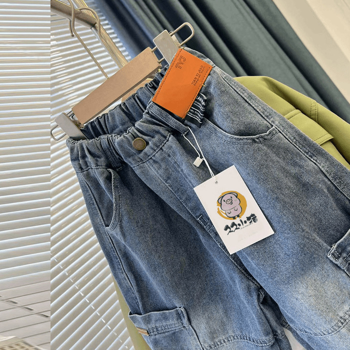 Primavera y otoño nuevos pantalones jeans sueltos para niños, pantalones casuales coreanos, pantalones de moda para niños, pantalones largos de diseño universal image 3