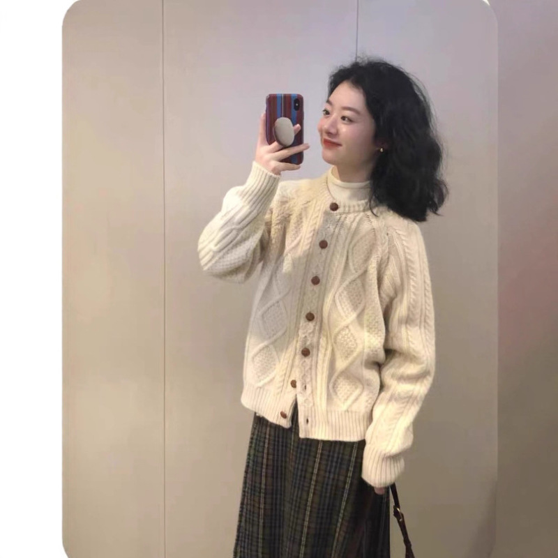 2025早秋新款慵懒风奶杏色麻花针织开衫女宽松百搭外套女图片均码|undefined