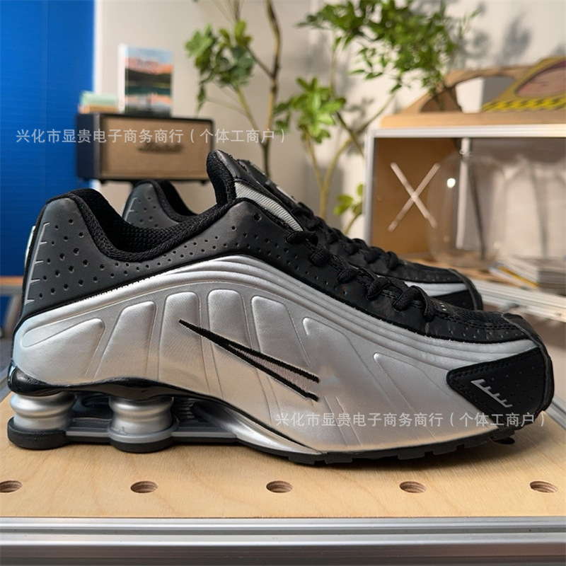 国境を越えた貿易 SHOX R4 エアコラムランニングシューズ男性と女性のためのレトロなカラフルなスポーツシューズ SHOX TL 屋外強化|undefined