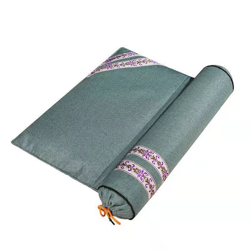 Three-color one-piece pillow with green mugwort filling