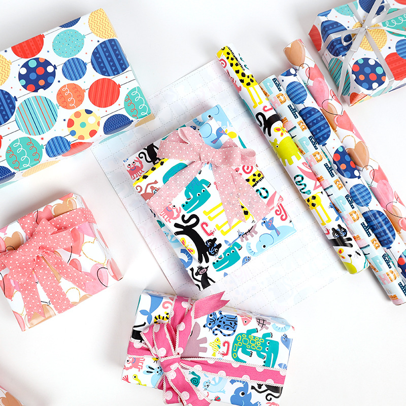 Amazon venta caliente dibujos animados Feliz cumpleaños enrollamiento de regalos de papel de embalaje set globos para niños regalos patrón al por mayor