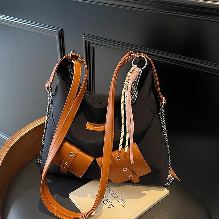 Bolso Oxford Butot más vendido en comercio exterior 2025 nuevo estilo de viaje bolso de mensajero de un solo hombro mochila coreana para mujer image 1