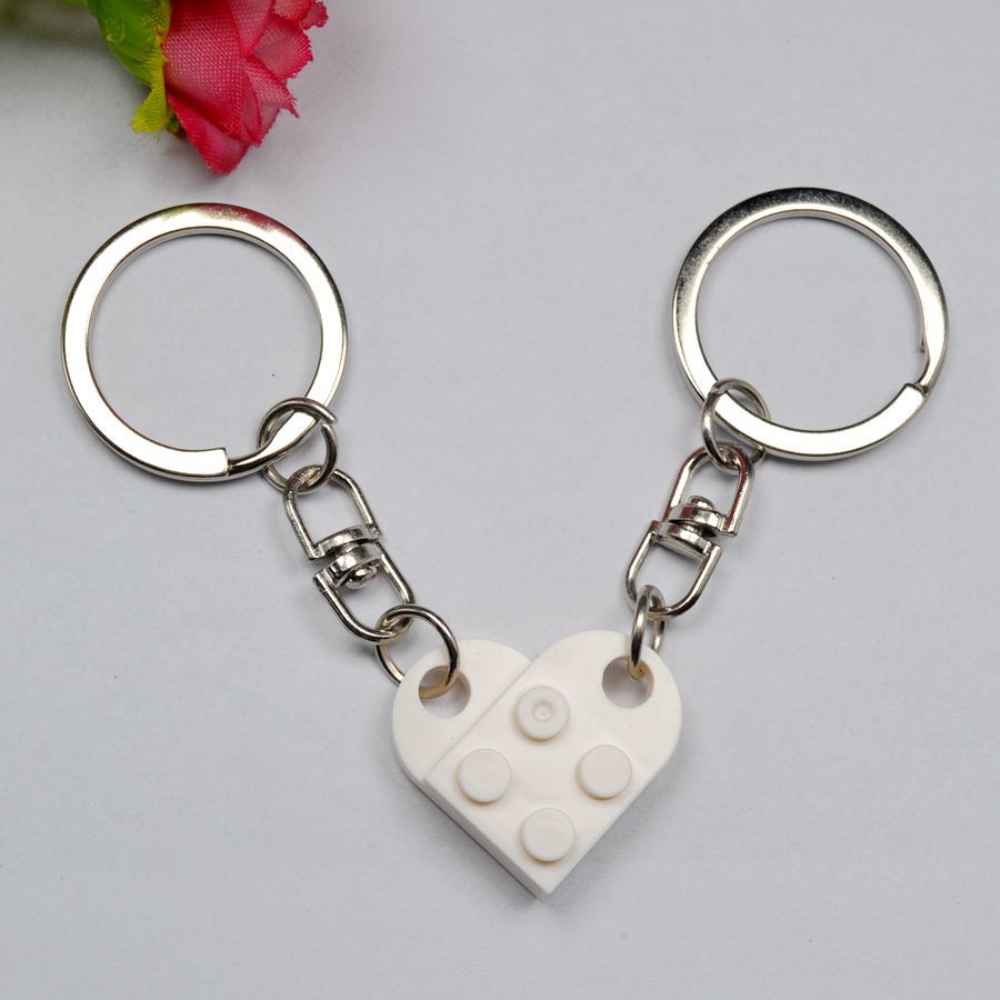 8589 amor bloques de construcción llavero Amazon Venta caliente transfronteriza Cadena de Suministro creativo DIY joyería hecha a mano