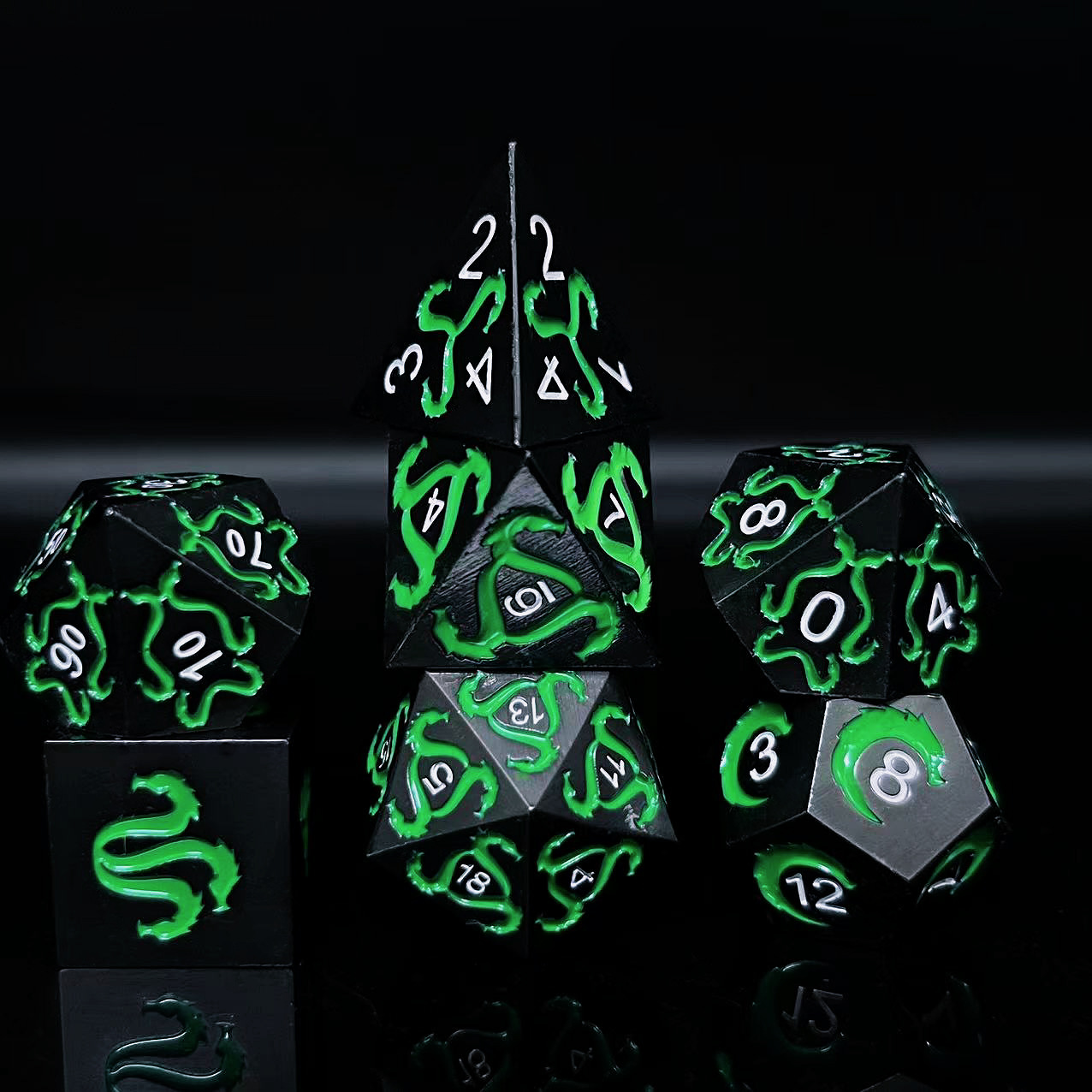 Dados de metal dnd dragón y mazmorras juego de mesa juego de dados sólidos trpg running ground poliedro cromado