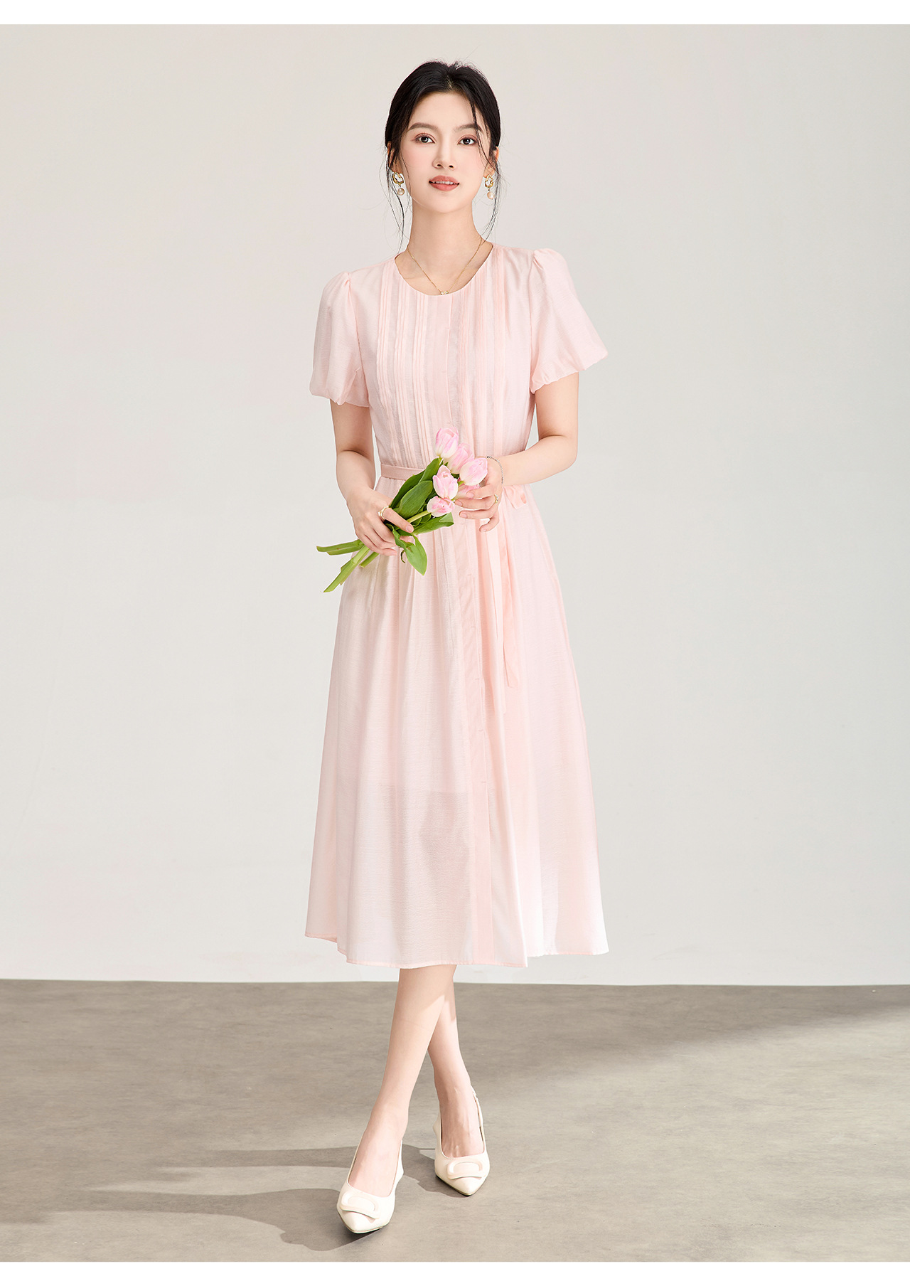 Đầm maxi nữ cổ tròn thắt lưng ren dáng dài — xanh lam chi tiết 19
