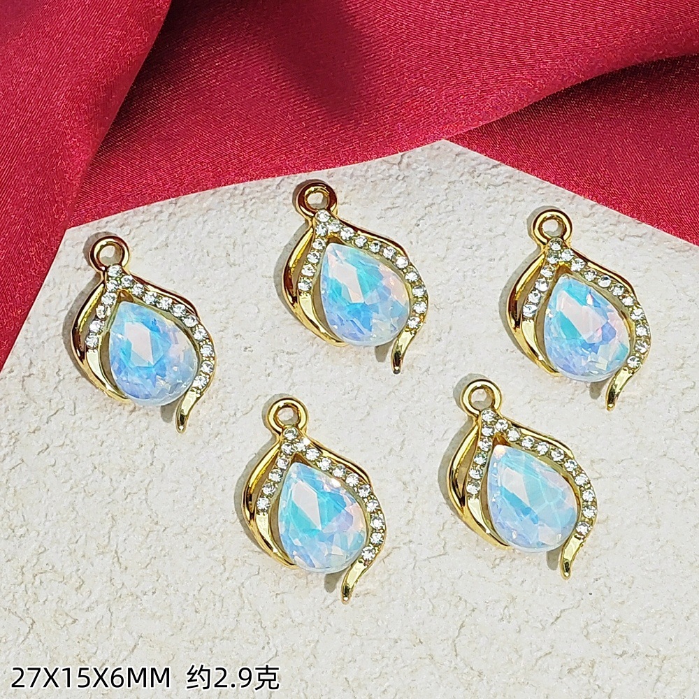 Exquisitos accesorios de joyería colgante de diamante de alta protección ultravioleta al por mayor collar DIY artesanal colgante de materiales de ropa de pulsera