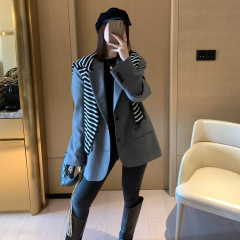 022706春の新しい女性のファッションは通勤のゆったりしたレトロなグレー系の襟付きグレーのスーツのコートです