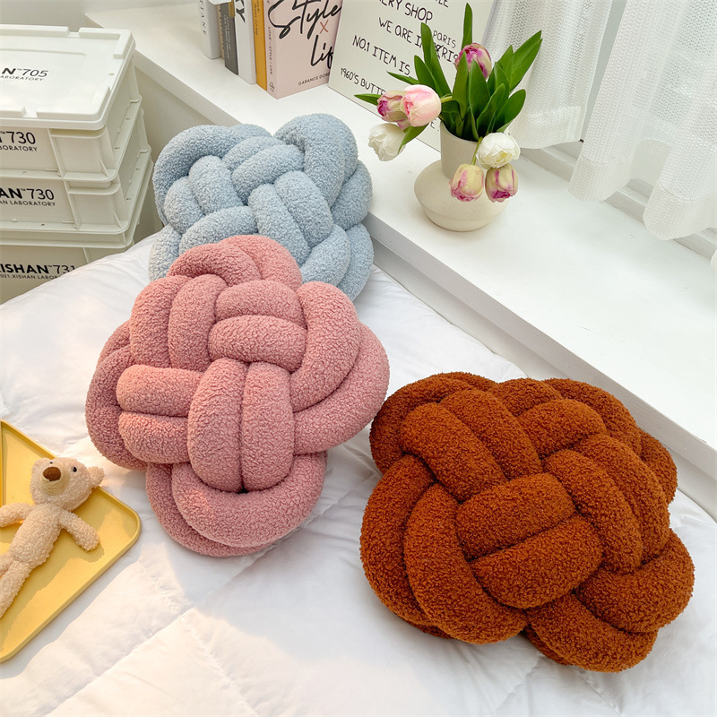 Νέες Προσφορές Πολύχρωμο Χειροποίητο Στρογγυλό Μαξιλάρι Παιδικό με Διακοσμητικό Κάλυμμα Μαξιλαριού σε Σχήμα Φωτογραφικού Καναπέ_voghion.com