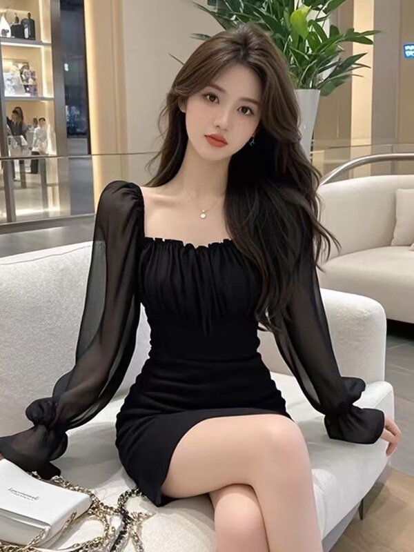 Plus-Size Slim-Fit Square-Neck Long-Sleeve Dress with Mesh Patchwork, New Sexy Waist-Cinching Slimming Short Dress