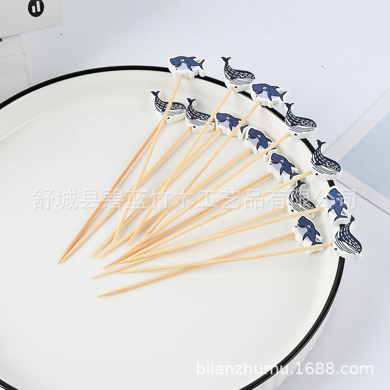 Fabricantes de animales marinos al por mayor bambú stick stick de dibujos animados de fruta stick de bambú desechable stick de postre creativo de fantasía stick