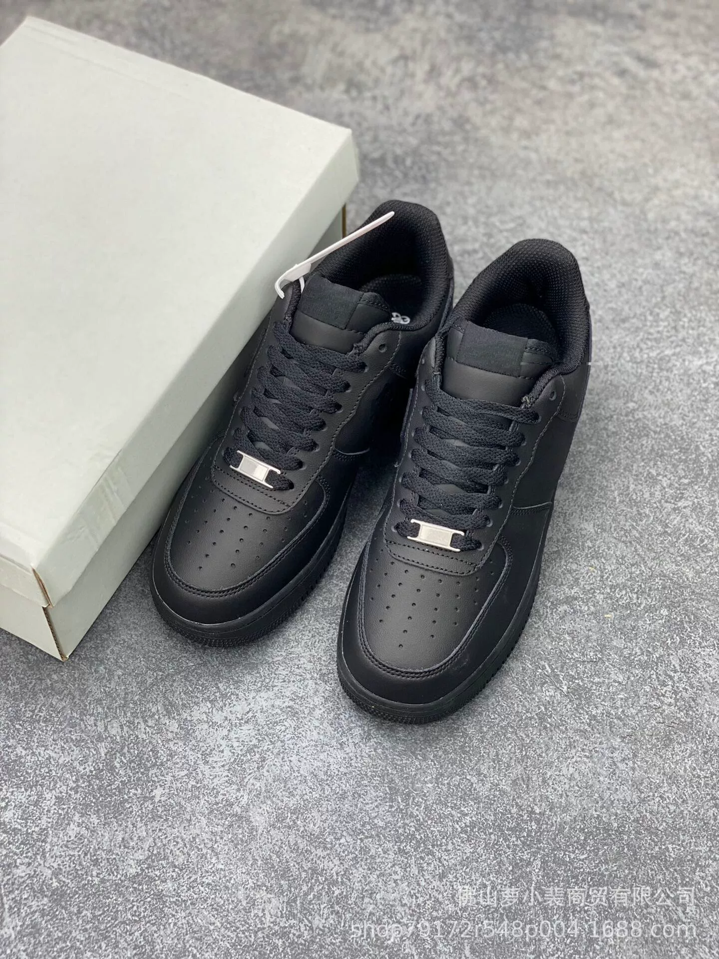 Обувь для спорта мужская Putian Chunyuan High Version Air Force No. 1 AJ1 Low Lightning Dun Dunk Black and White Panda