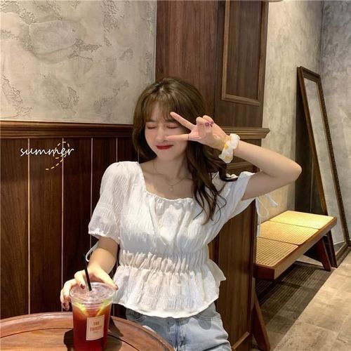 Women's Short-sleeve Collared Puff Sleeve Short Top, Design-focused, Unconventional Korean Version Babydoll Shirt for Summer