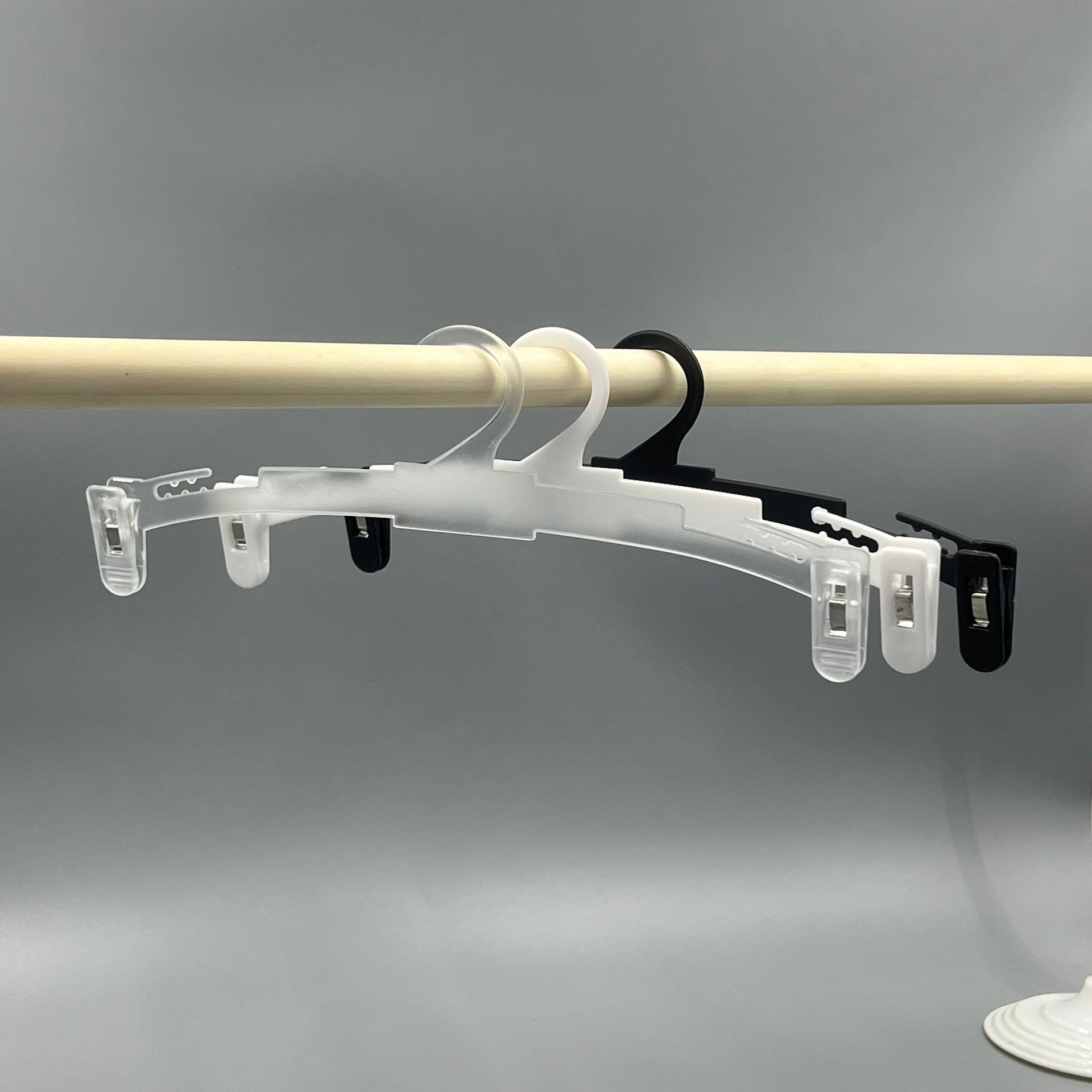 プラスチック製衣類乾燥ラック 大人用櫛型下着ハンガー スーパーマーケット衣料品店 ブラジャー下着省スペース展示ラック