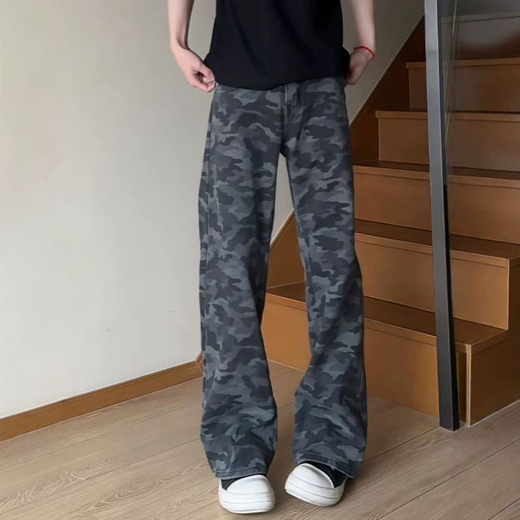 2026 Autumn American High Street Lumberjack Camouflage Jeans for Men, Slim Fit Workwear Pants, Straight Leg Slightly Flared Pants 2026 Autumn American High Street Lumberjack Camouflage Jeans for Men, Slim Fit Workwear Pants, Straight Leg Slightly Flared Pants