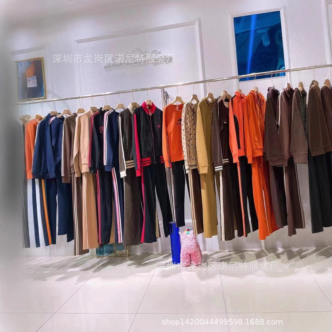 天衣天色撤柜23冬淑女专柜同步简约时尚休闲运动套装品牌尾货批发