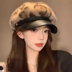 秋冬季新款帽子女款豹纹八角帽金属标宽檐显脸小时尚高级感鸭舌帽