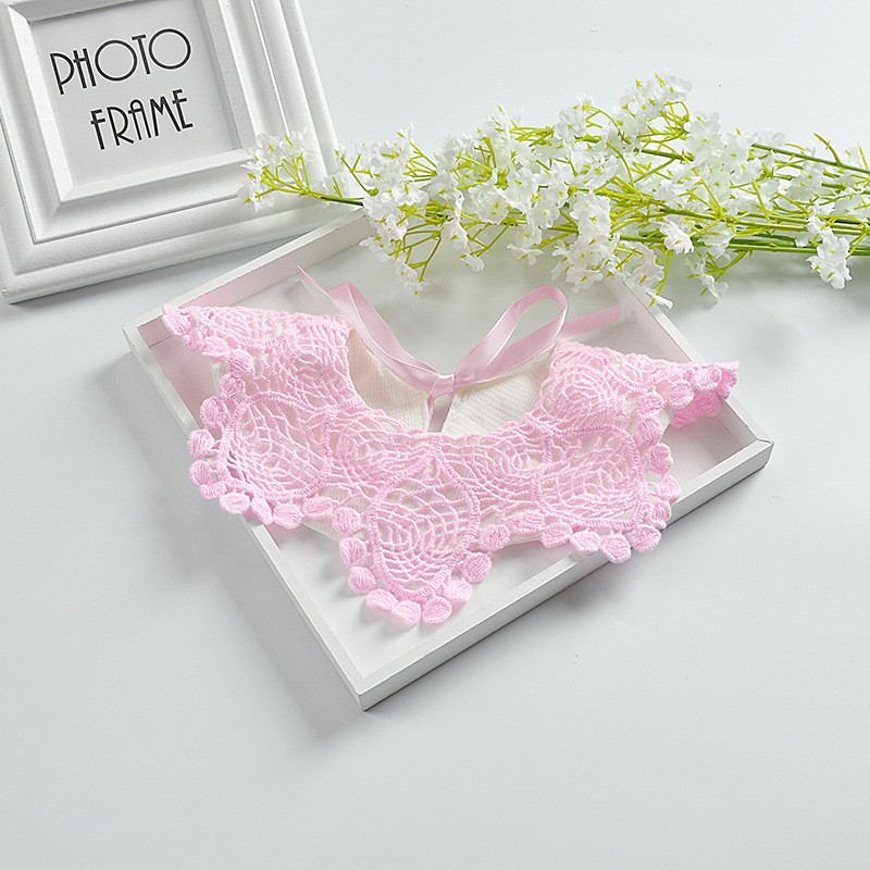 레이스 가짜 칼라-파인애플 꽃. 얕은 분말