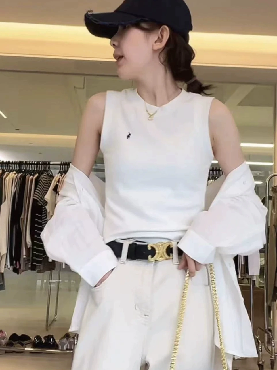 Женский жилет с вышивкой «Горячая девушка пони», лето 2025, новинка, повседневная мода, самый простой в сочетании, тонкий модный топ с короткими рукавами