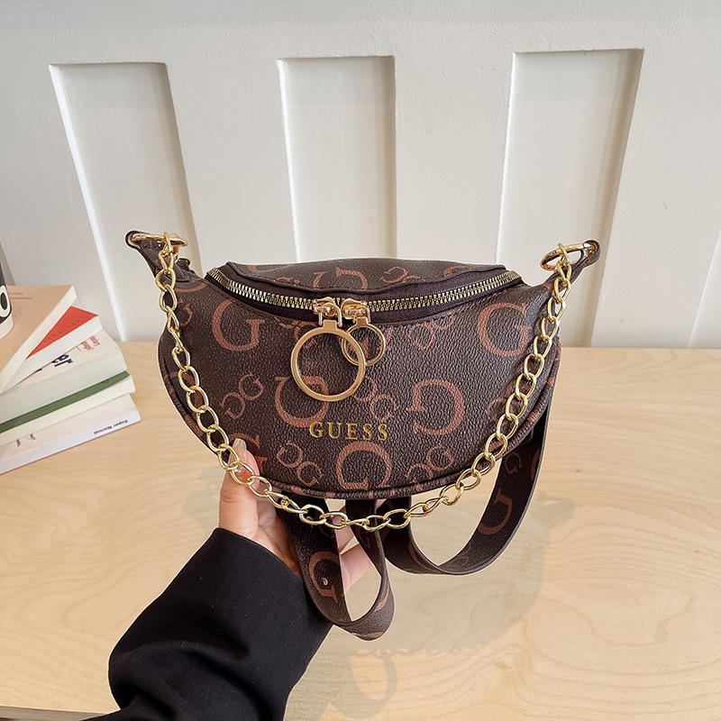 Cross-Border European and American Women's Chain Handbag Guess Printed Shoulder Underarm Saddle Bag Light Luxury Hot-Selling Crossbody Bag Cross-Border European and American Women's Chain Handbag Guess Printed Shoulder Underarm Saddle Bag Light Luxury Hot-Selling Crossbody Bag