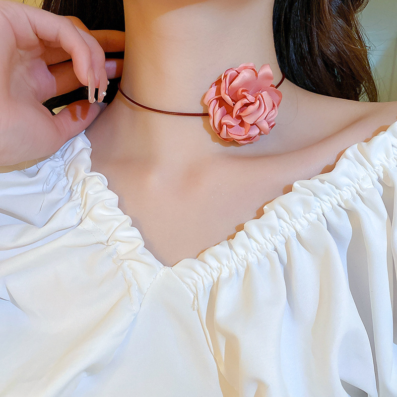 Sweet Flower Cloth Women's Choker display picture 6