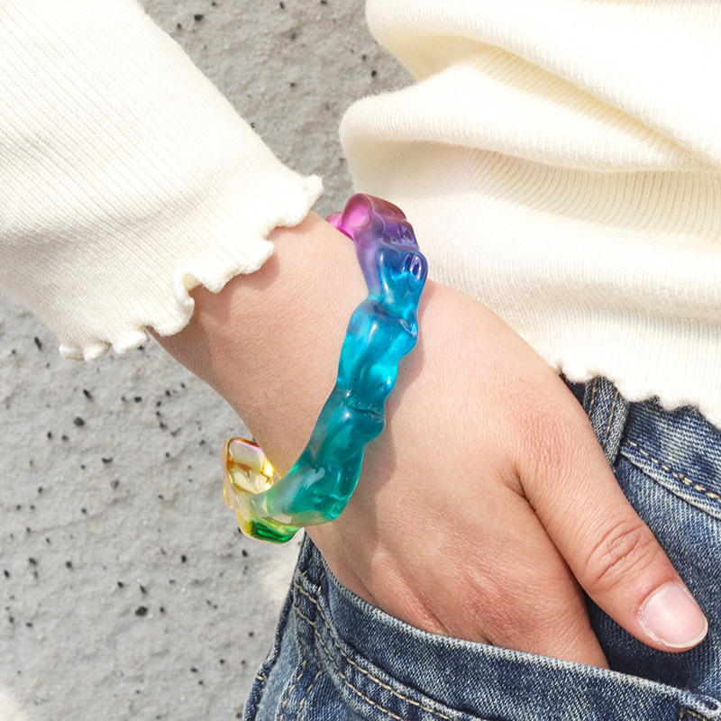 18g Weight Bangle Classification Arylic Chain Material 1 Piece Quantity Casual, Street Occasion Acrylic Material Geometric Pattern All Seasons Season Women's Gender Classic Style Style Classic Style Geometric Acrylic Bangles Wholesale 3