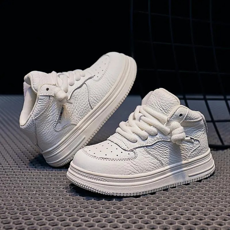 Zapatos deportivos para niños, zapatos de skate de alta altura para niños, otoño 2025 nuevos zapatos blancos para niñas, zapatos casuales con suela suave para niños grandes