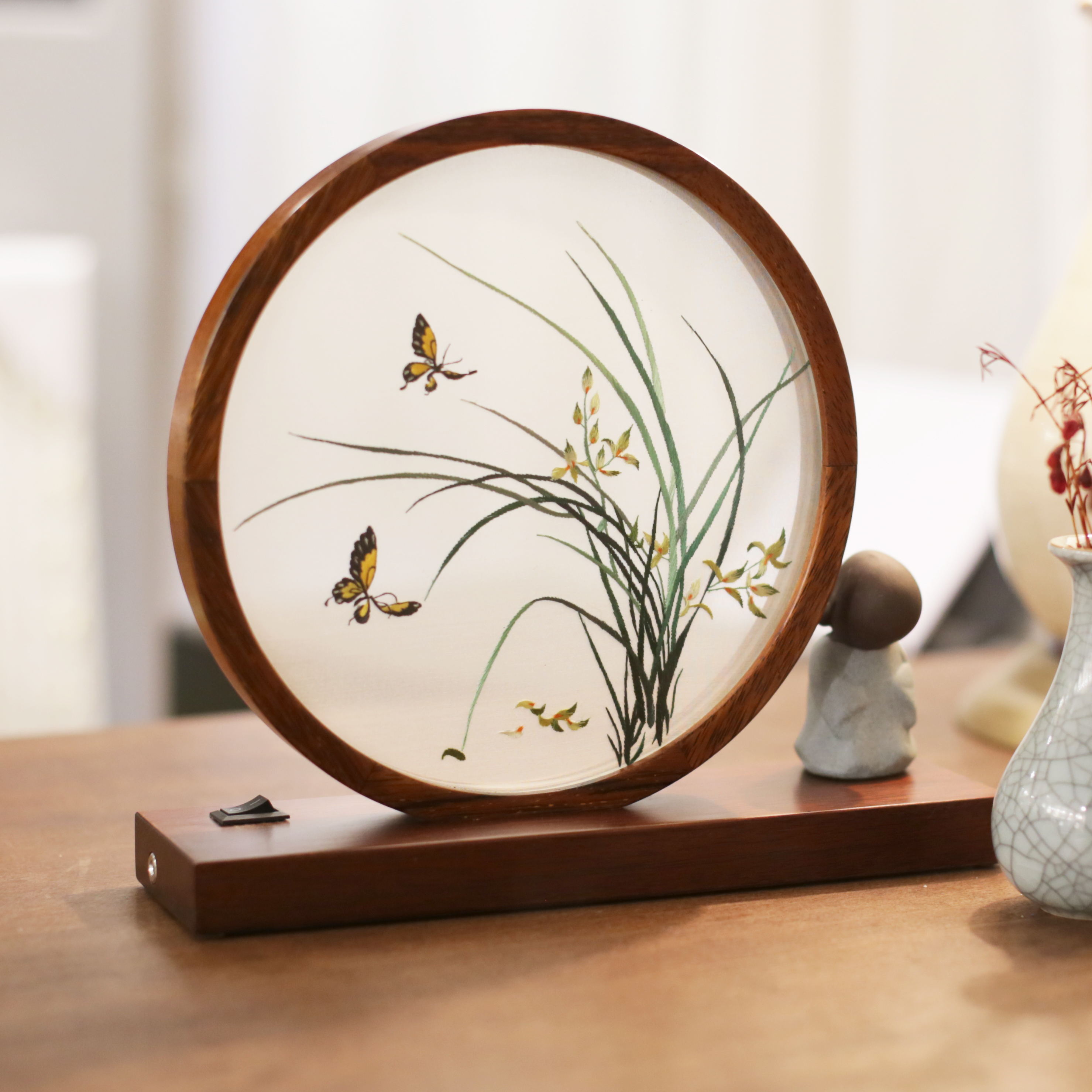 ✅湘绣摆件LED台灯礼品手工刺绣双面绣创意桌面摆台蜀绣苏绣礼物