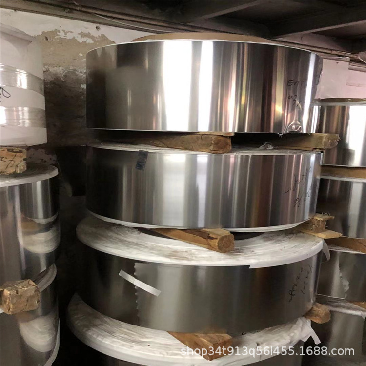 304精密8K镜面不锈钢带 高硬度标牌蚀刻用8K钢带 贴双白膜