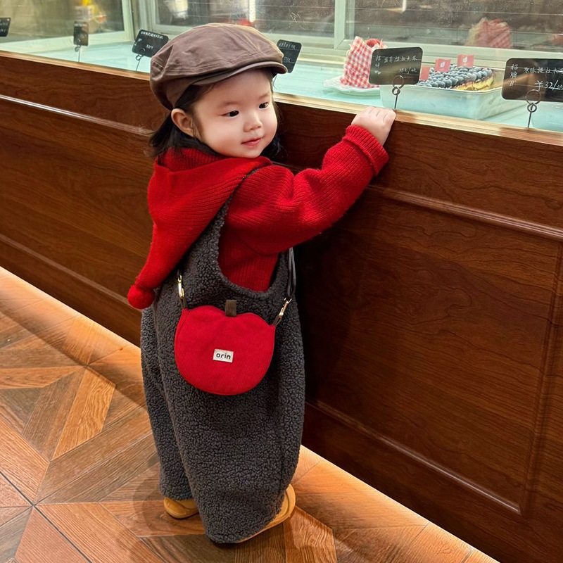 2027 nuevo bolso para niños lindos bebés de Año Nuevo dinero de Año Nuevo sobre rojo Li es un bolso de mano.