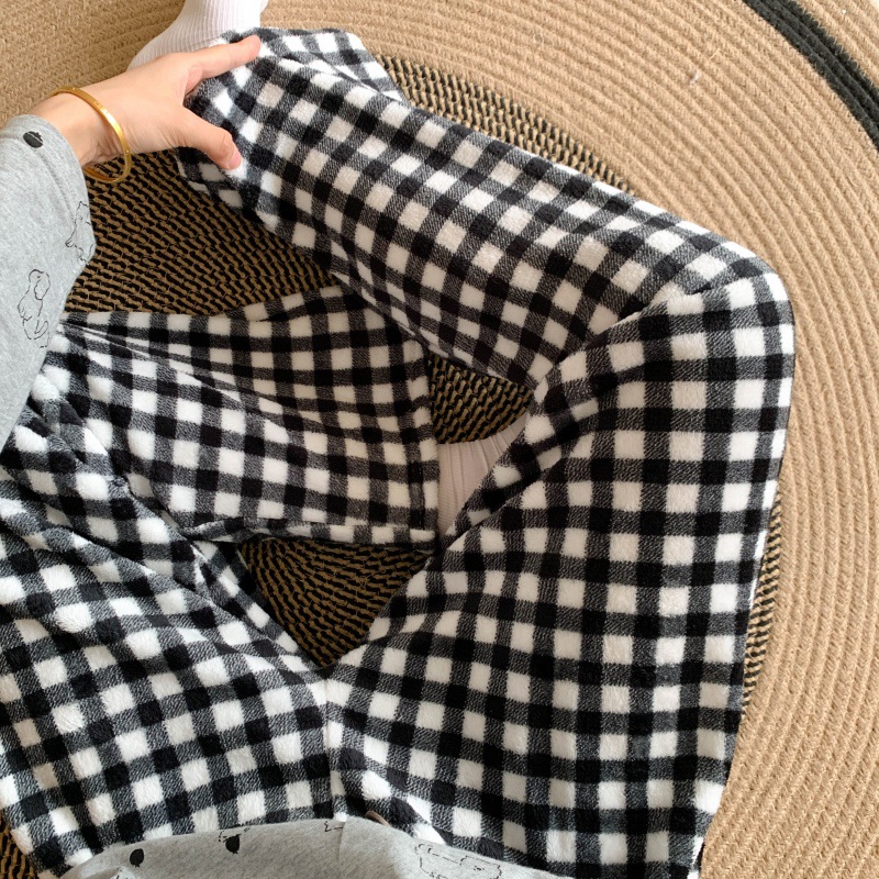 Pantalones de pijama de franela de dibujos animados de otoño y invierno para mujeres con pantalones de lana de coral caliente para estudiantes de lana de invierno para el hogar