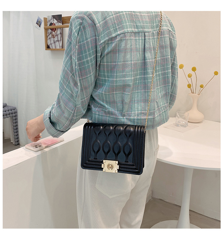 Korean Fashion Texture Messenger Small Square Bag display picture 2