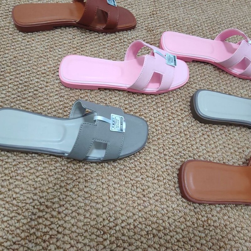 Large size 43 cross-border women's summer flat sandals for outdoor wear, beach slippers Large size 43 cross-border women's summer flat sandals for outdoor wear, beach slippers