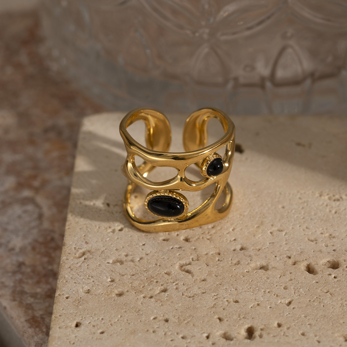 Anillo de acero de titanio de estilo europeo y americano de Tena, sentido de diseño de nicho femenino, anillo de nicho de todo fósforo, sentido de alta gama, joyería explosiva transfronteriza