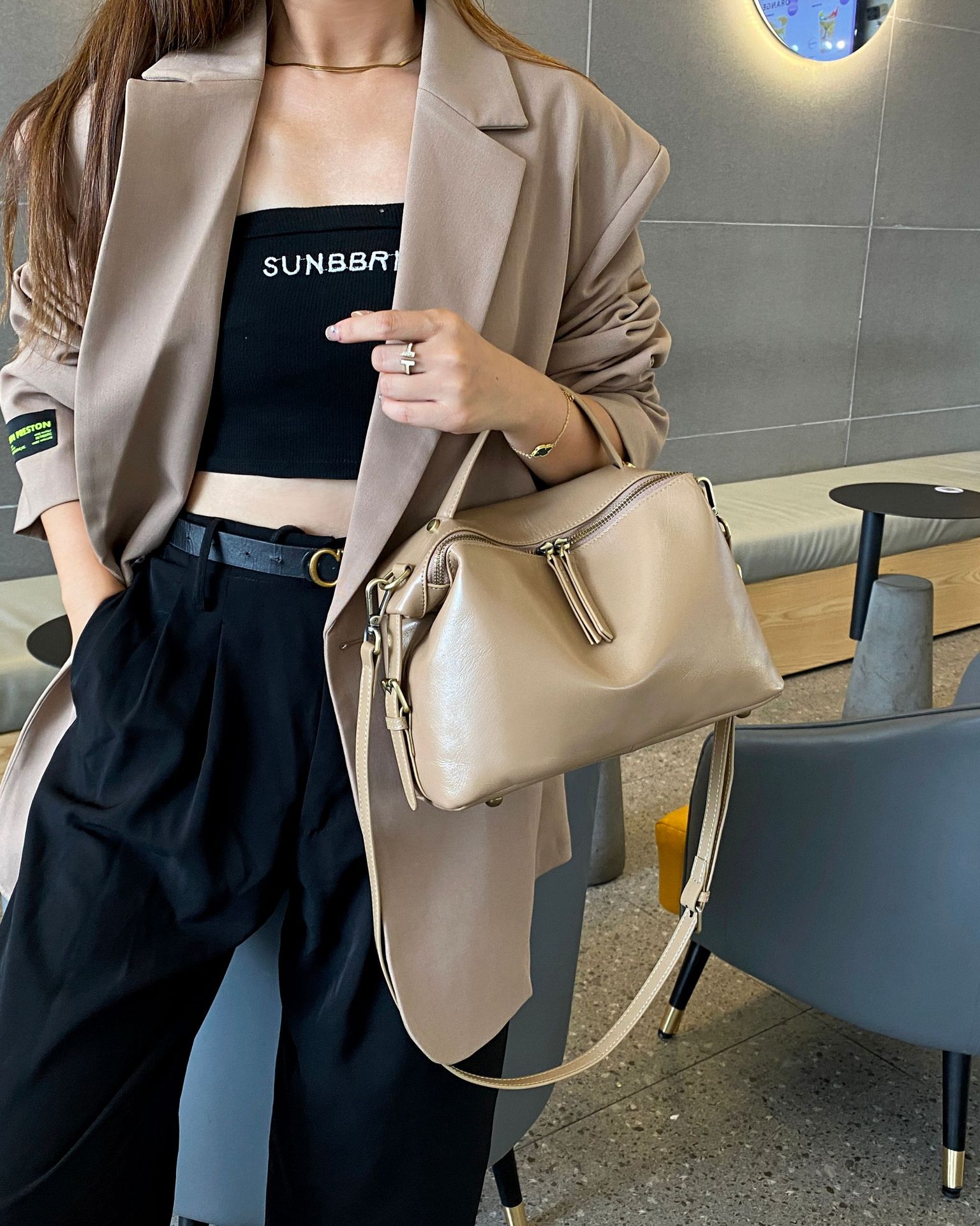 Plant tanned top layer cowhide, niche and versatile single shoulder crossbody minimalist women's zippered dumpling bag,_voghion.com