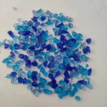 批发玻璃砂磨石骨料造景海蓝色玻璃沙不规则玻璃砂地坪铺面玻璃砂