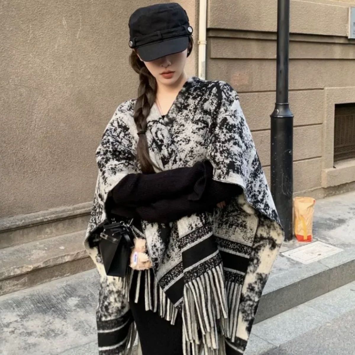 Chinesischer Schal Mit Tassel Und Tuschemalerei Für Damen_voghion.com