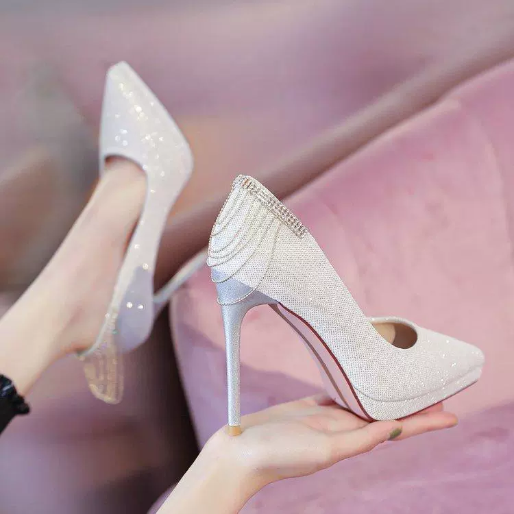 2025 new high-heeled shoes for women, silver waterproof platform, stiletto heels, versatile nightclub, versatile dress shoes, catwalk style and trendy