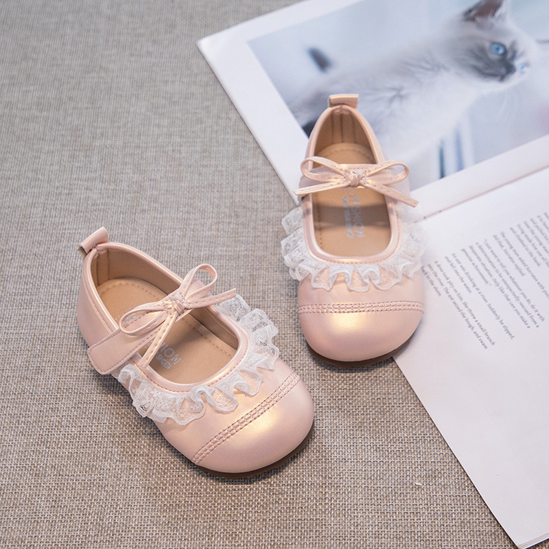 Zapatos de cuero de moda para niñas 2026 primavera y verano nuevos zapatos de arco de encaje para niños zapatos de princesa de estilo único image 7