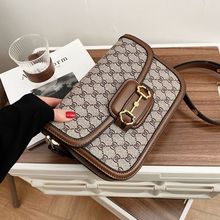 肖战新品包包女斜挎包腋下包新品感小众新品新款百搭单肩马鞍包潮