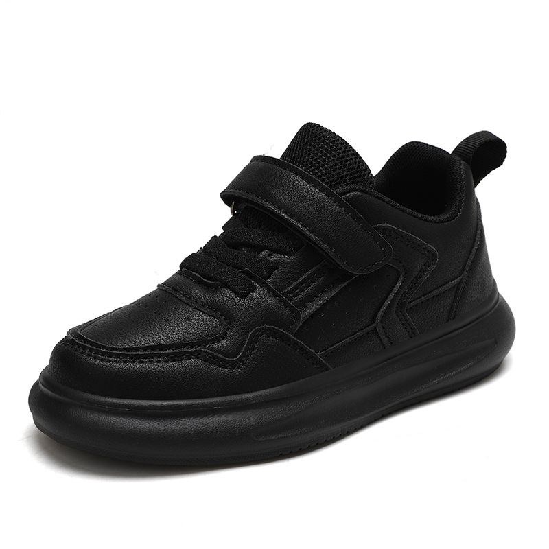 MQ738 pure black (leather surface)