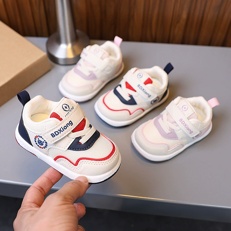 Один из поколения в поколение кроссовок для мальчиков