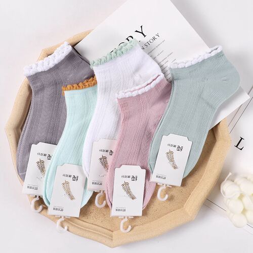 Trendy women's socks, solid color spring and summer women's socks, shallow lace socks, short fungus edge boat socks wholesale