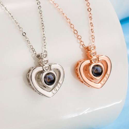 Customized JD Tmall Creative 100 Languages ​​I Love You Elegant Fashion Necklace Projection Necklace Pendant