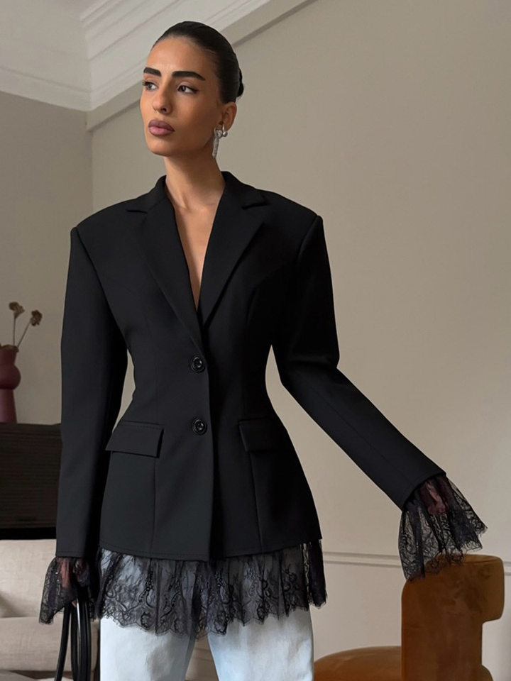 Áo blazer nữ phối ren chiết eo dáng trung bình tay dài cổ vest một hàng cúc — Màu trắng, màu đen chi tiết 22