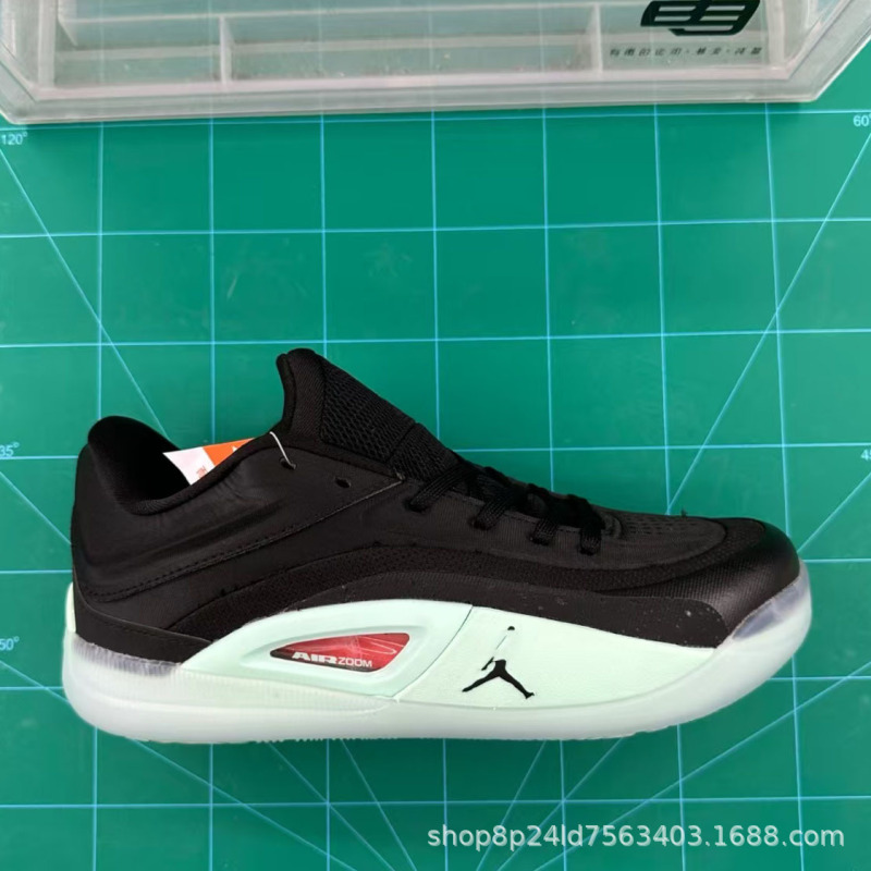 Original Zion 4 Fat Tiger Zion 4Th Generation Practical Men's Basketball Shoes, Comfortable, Non-Slip, Wear-Resistant Casual Shoes, Training Shoes Original Zion 4 Fat Tiger Zion 4Th Generation Practical Men's Basketball Shoes, Comfortable, Non-Slip, Wear-Resistant Casual Shoes, Training Shoes